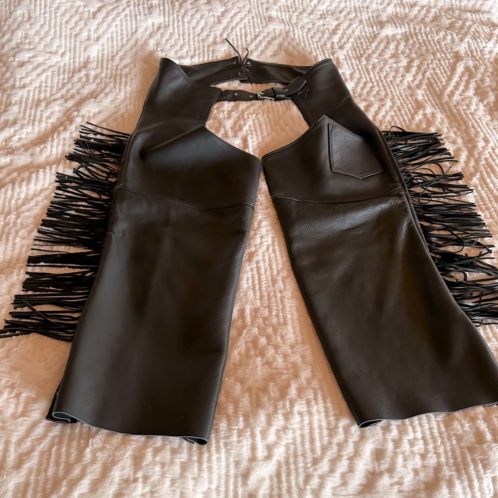 U.S. MADE HILLSIDE LEATHER FRINGE MOTORCYCLE RIDING CHAPS, XL